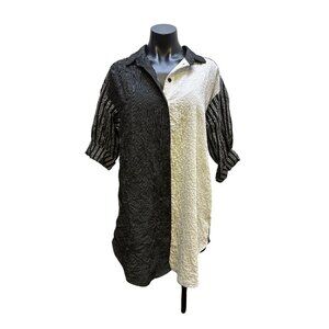 Urban by Alembika Black & White Striped Button-Up Tunic Blouse w/Crinkle Texture